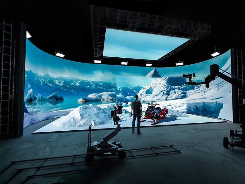 Curved LED display