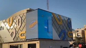 Outdoor Advertising LED Billboard with Circular Arc
