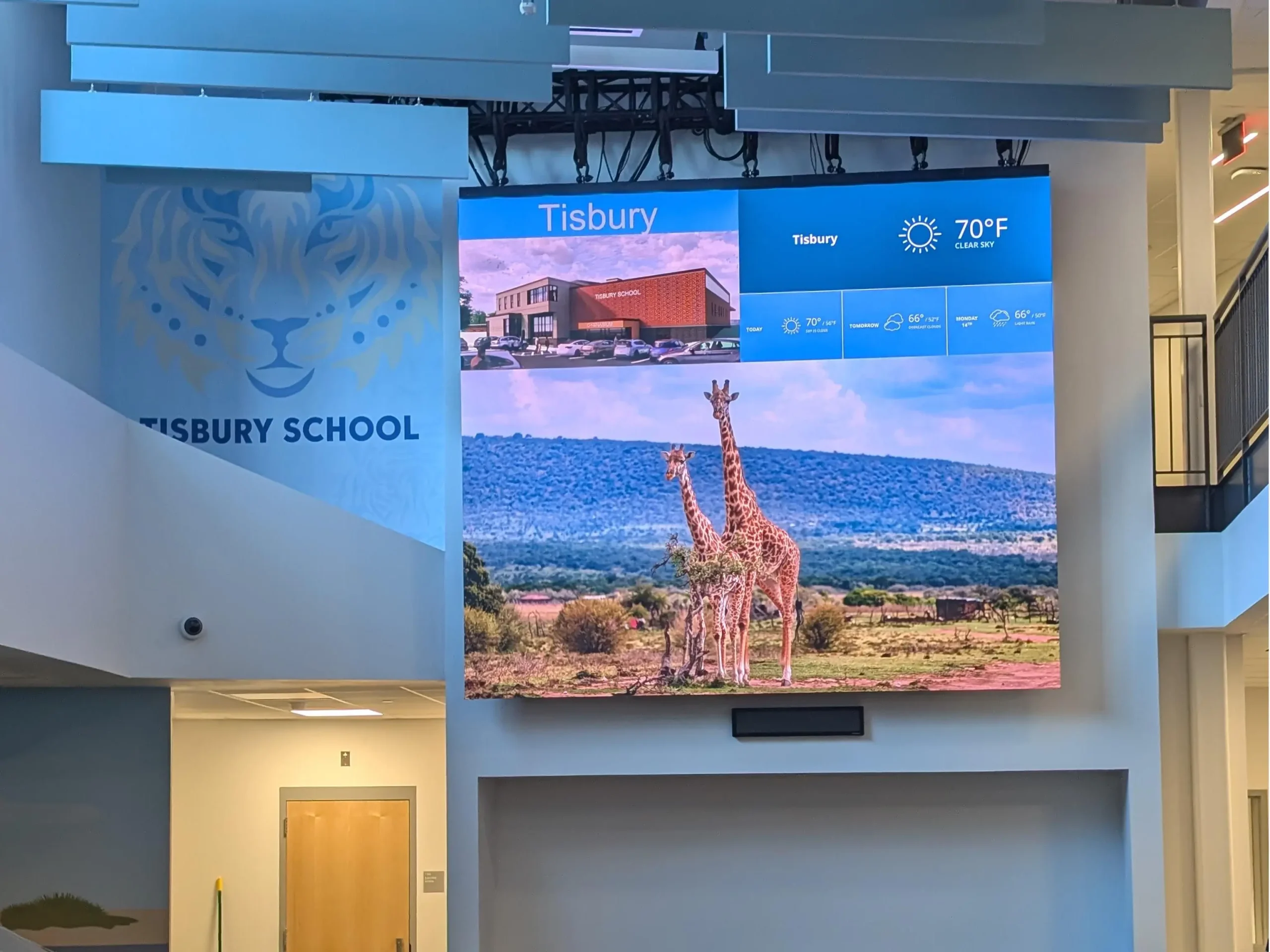 Small-pitch LED Screen for School Activity Halls in the USA